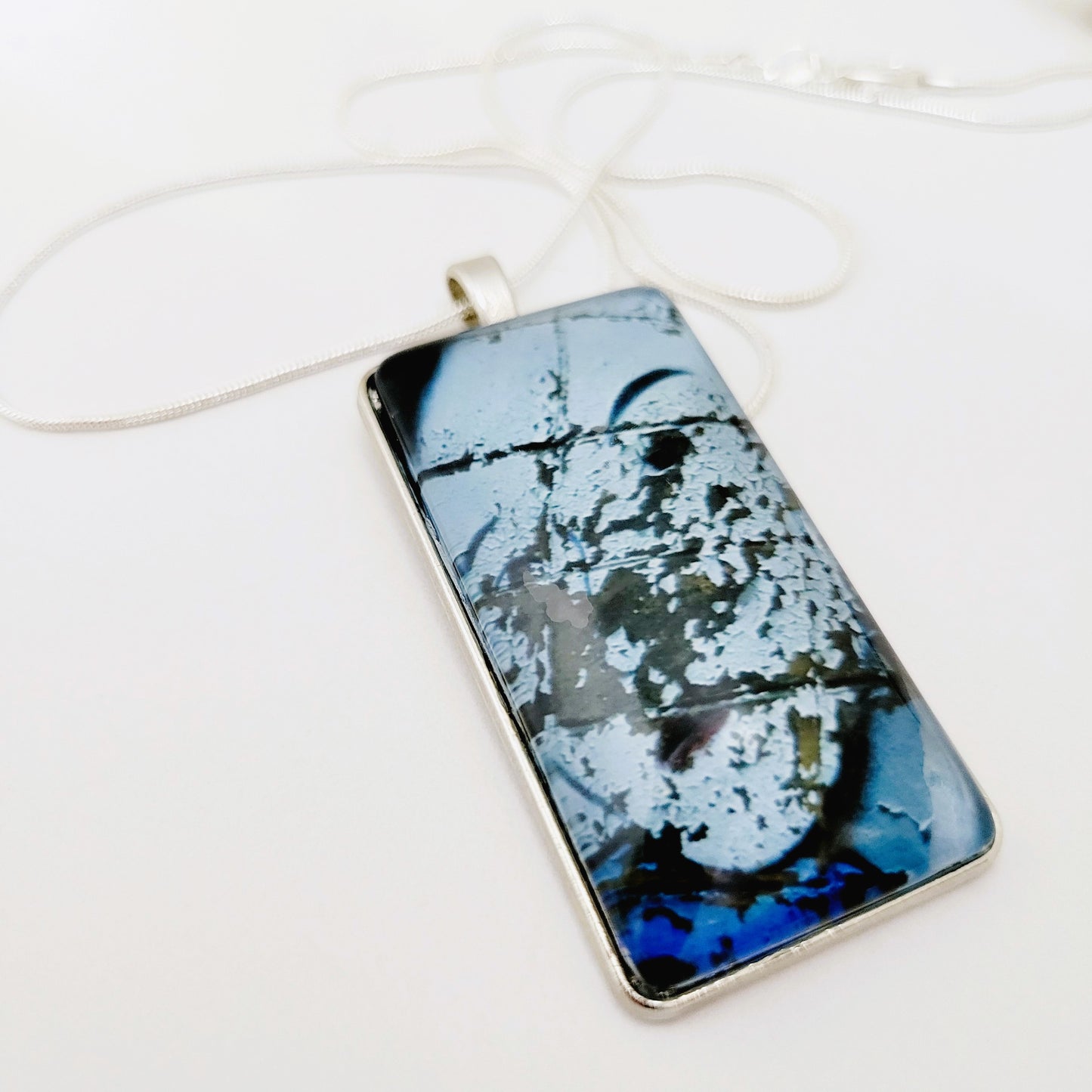 photo necklace