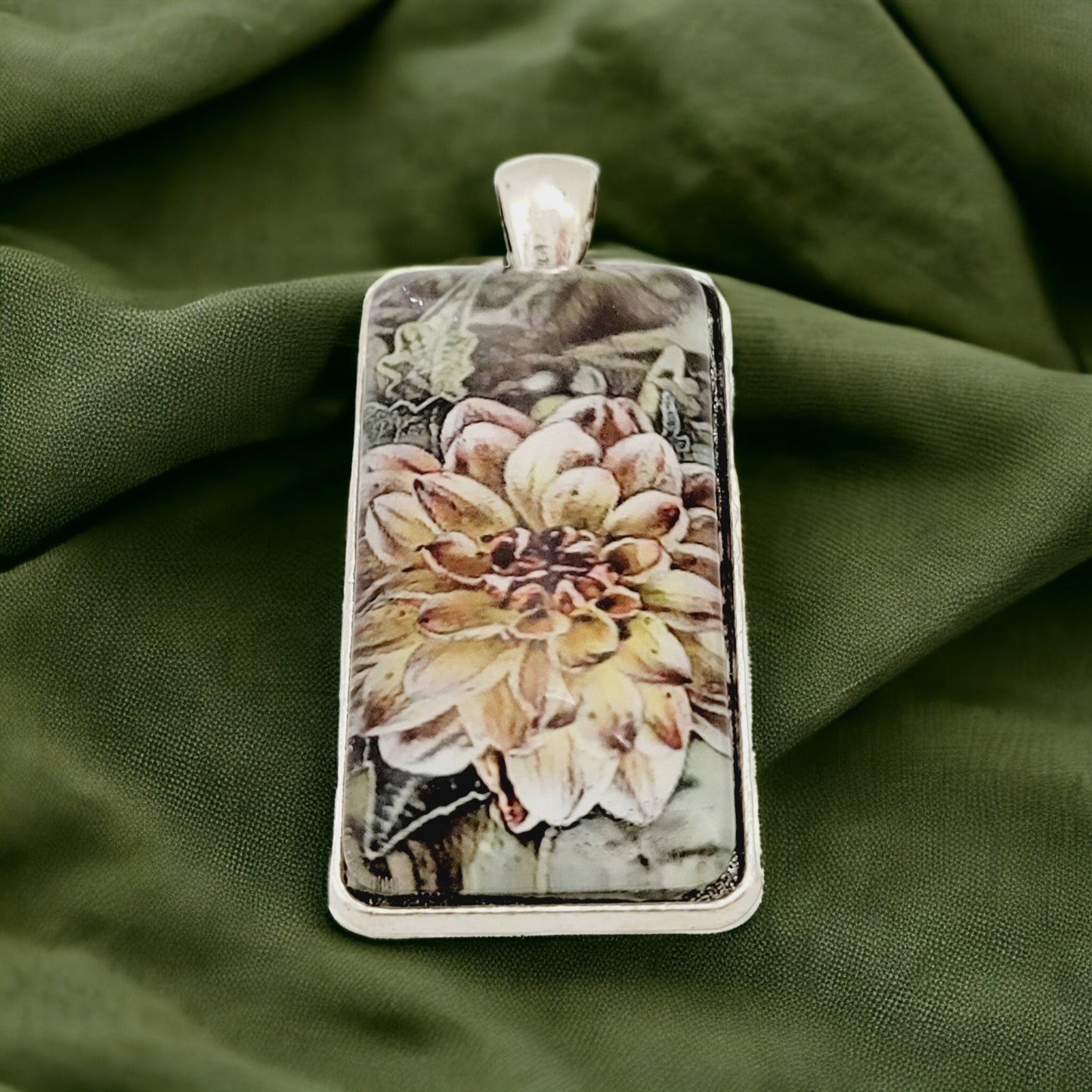 photo necklace