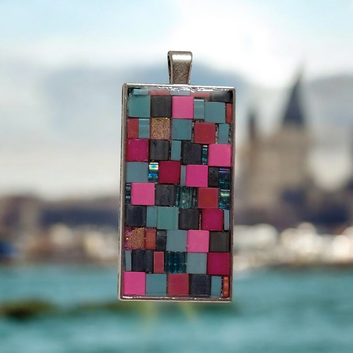 mosaic clues necklace